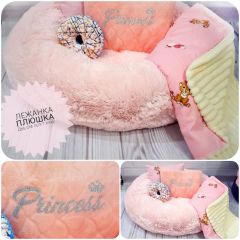 Лежанка плюшка Soft pink () в Будиночки, Будки, Лежаки.